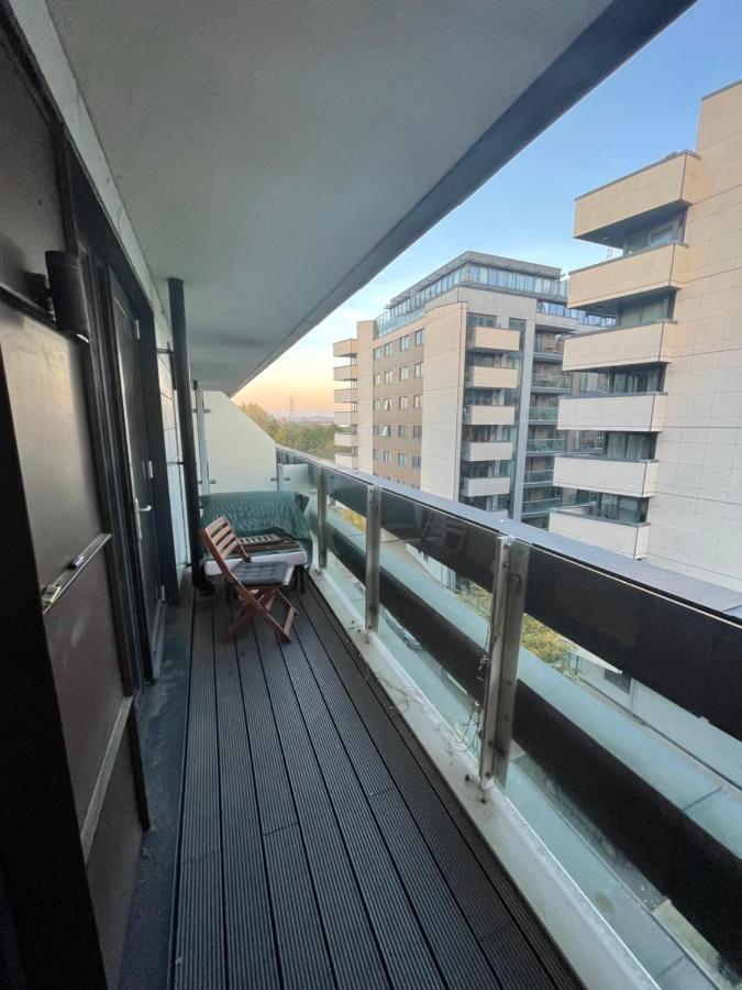 Amazing Apartment Moments Away From The Heart Of Londres Exterior foto